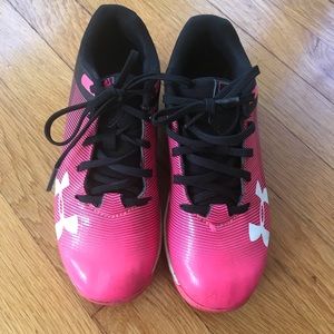 Girls cleats under armour size 13